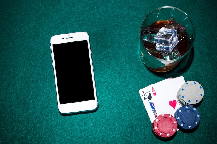 Antarmuka aplikasi mobile bayan bola menampilkan pasar Liga 1 dan opsi pembayaran DANA